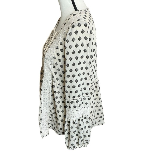 Hint of Mint Lace Up Peasant Blouse Cream and Black Boho Bohemian Cottage Core - Picture 11 of 16